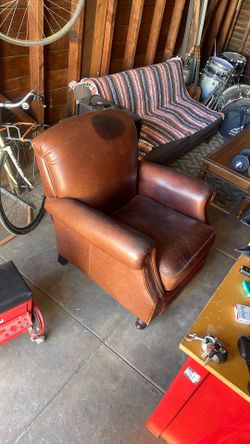 Free Arm Chair