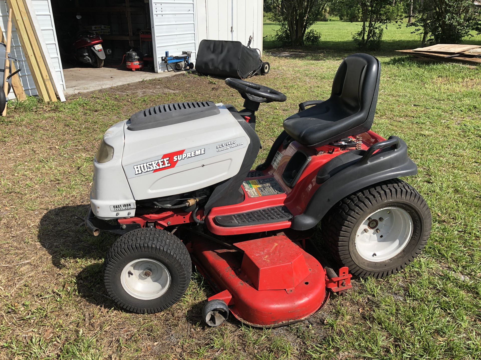 Huskee supreme best sale 54 garden tractor