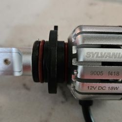 Two Sylvania 9005 LED Powersports headlights or Fog bulbs 6000k cool white light