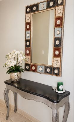 Foyer table/Mirror and Pic