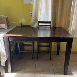 High  Dining table