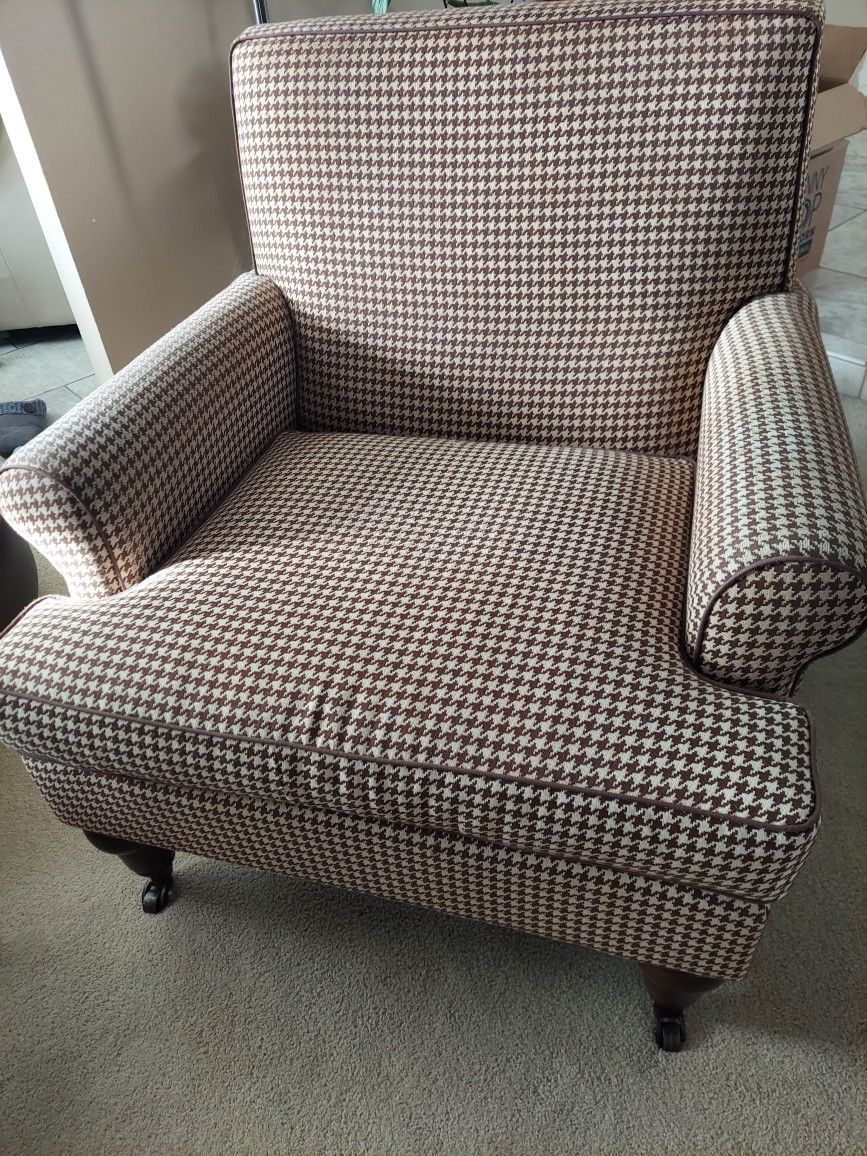 Living room Chairs 