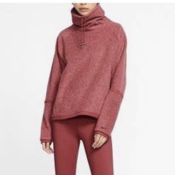 WOMENS NIKE SWEATER SIZE MEDIUM 