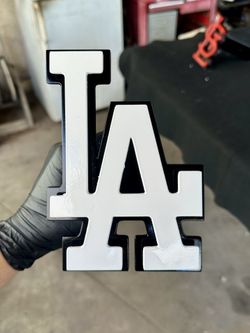 Tow hitch covers