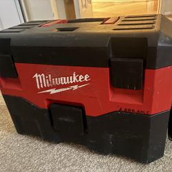 Milwaukee M18 Cordless 2-Gallon Wet/Dry Vacuum, model 0880-20