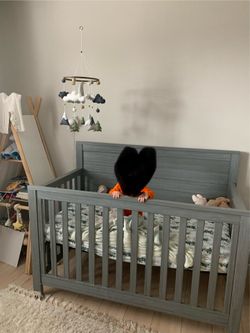 Crib to Toddler bed, mattress included
