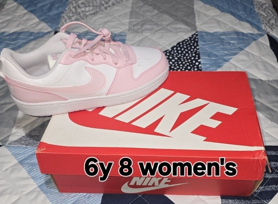 Nike Women