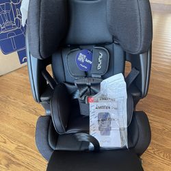 Nuna Lumn Convertible / Booster Car Seat