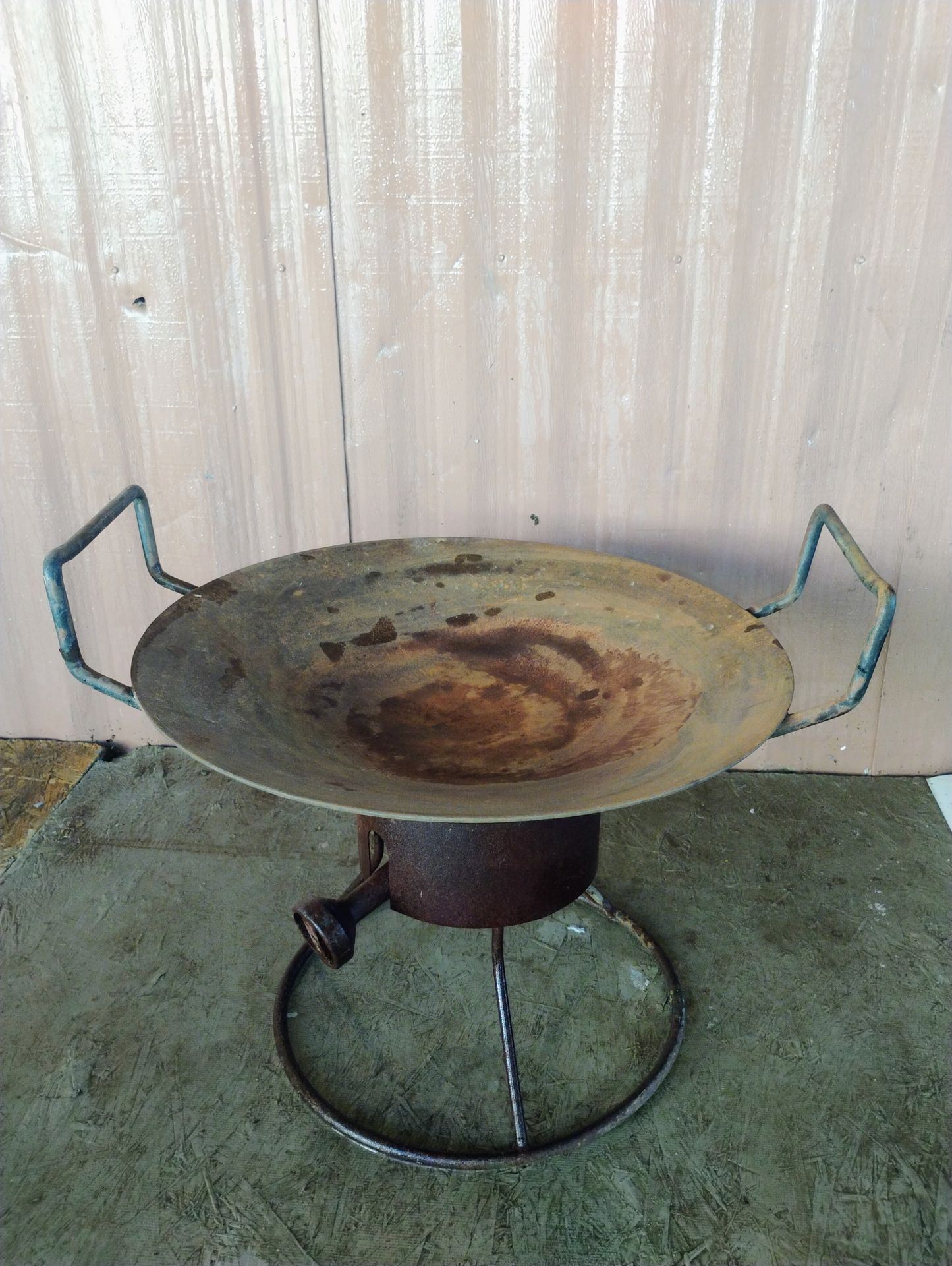 Disco big pan for cooking outside