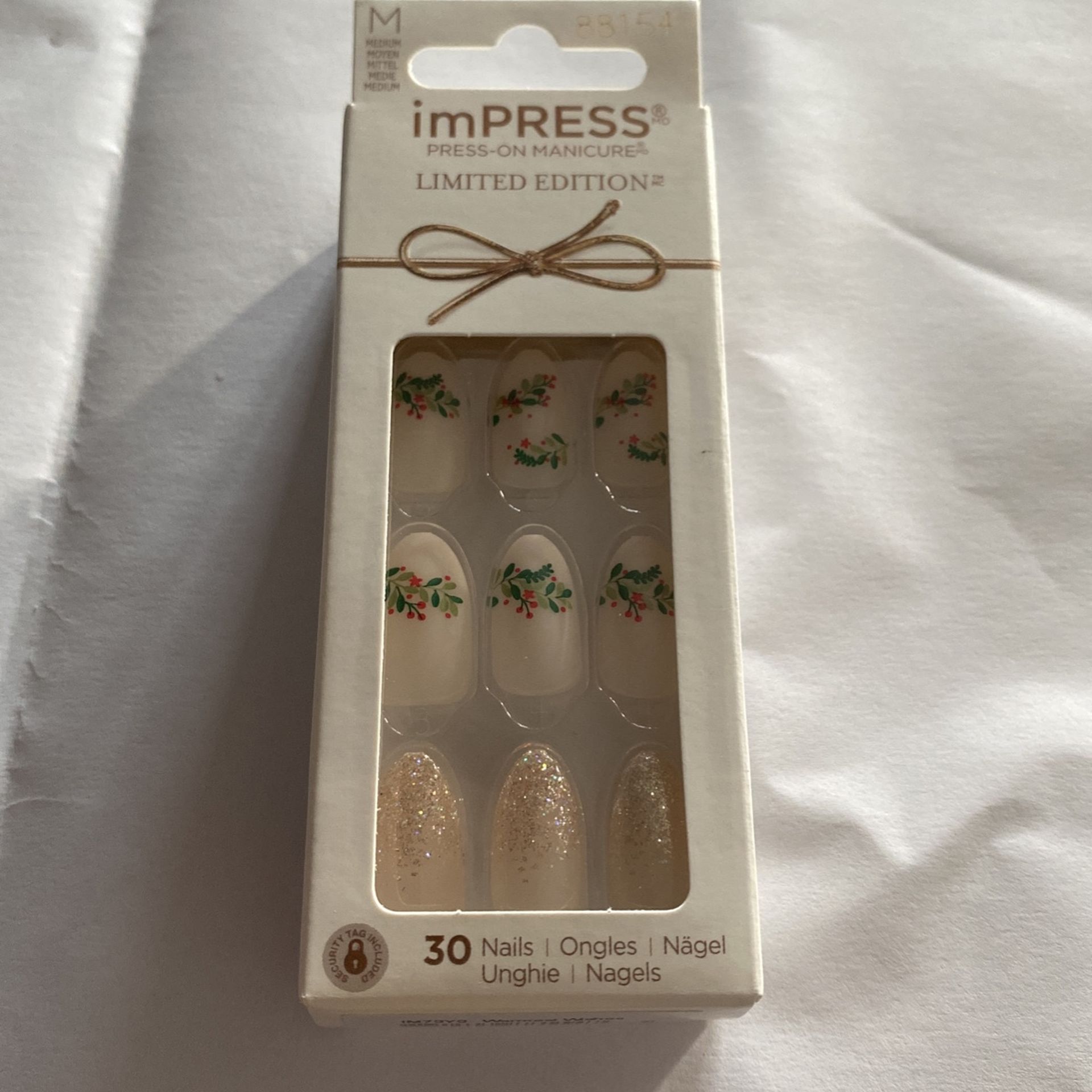 Impress Press On Manicure Fake Nails Christmas 