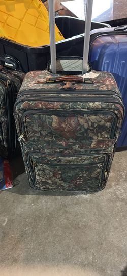 Ricardo Beverly Hill Luggage