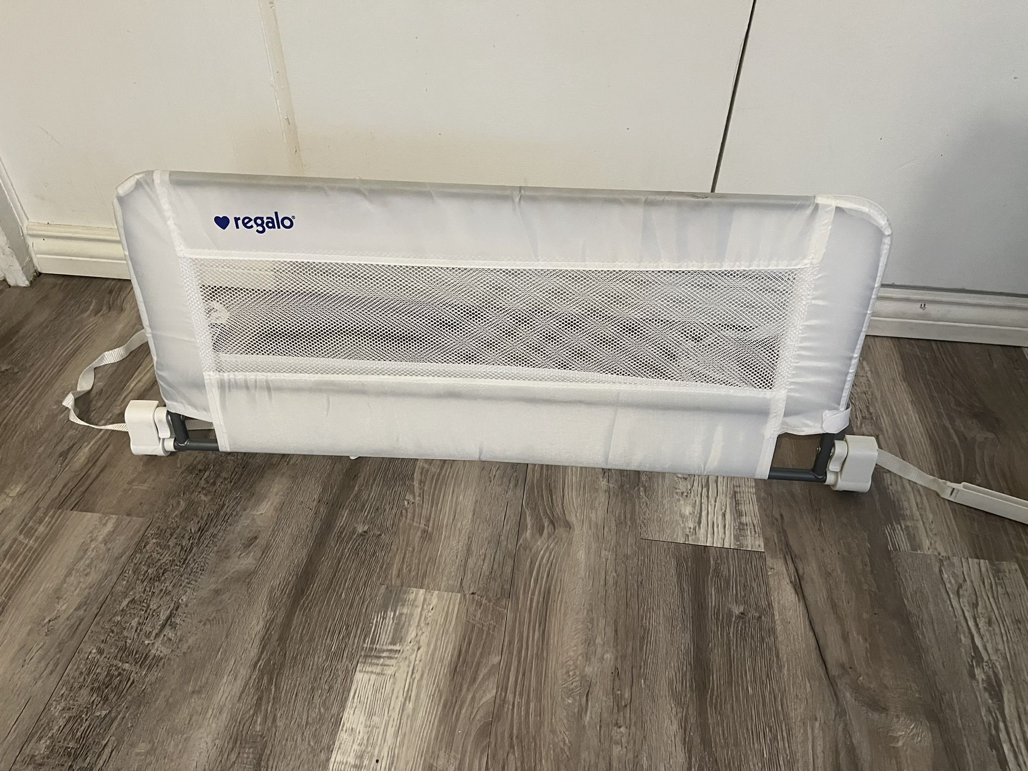 Toddler bed rail
