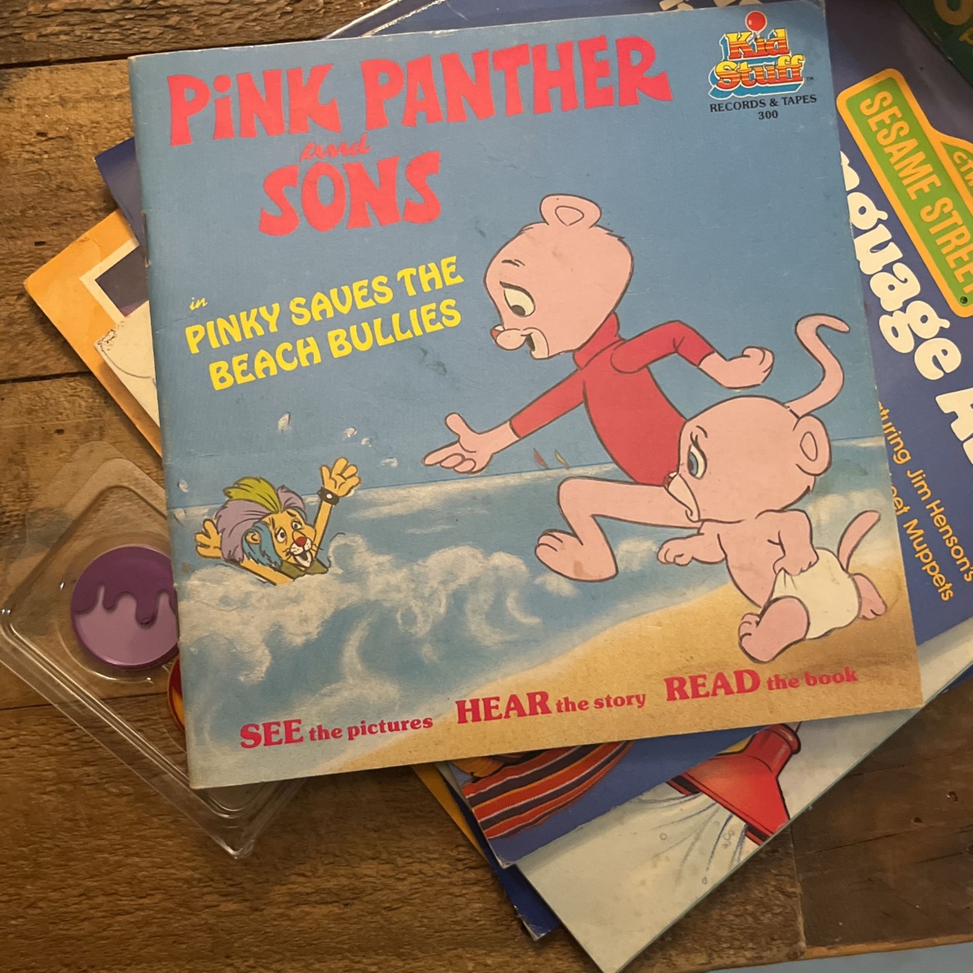Pinky Saves The Beach Bullies Rear Book New. No Ink Marks