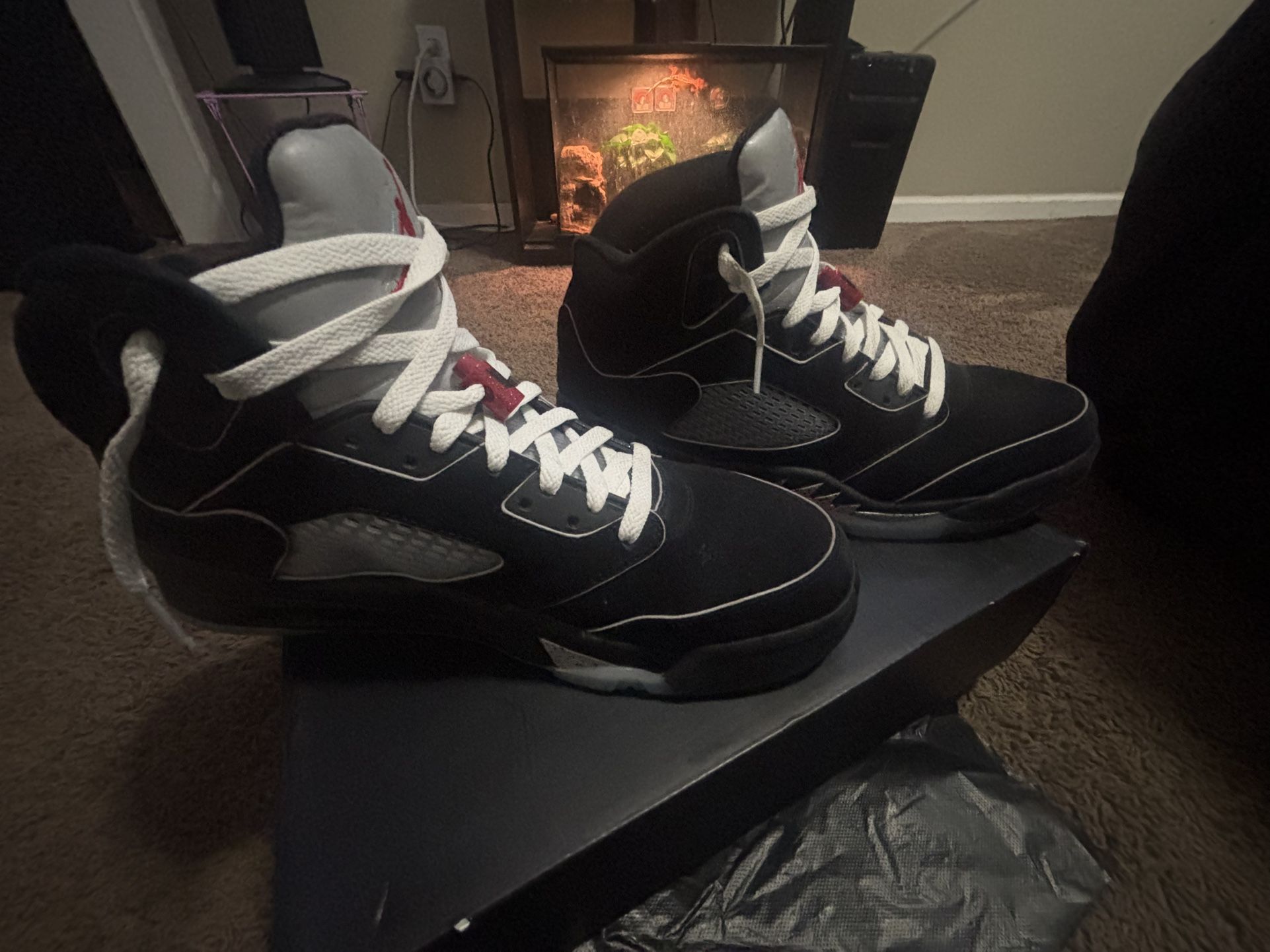 jordan 5 black metallic