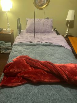Adjustable hospital bed