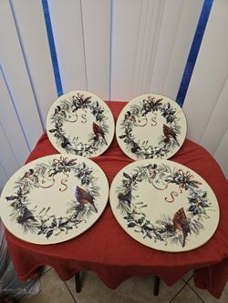 LENOX Winter Greetings  Birds Holly Ribbons Christmas Set of 4 🎄🐦‍⬛ Platos Navideños  LENOX  De Pájaros  Con Listones Juego De (4)