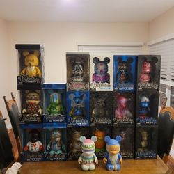 (21) Disney Vinylmation 9" Figure for $420 OBO (Walnut 91789)