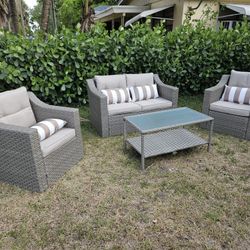New And Assembled Outdoor Patio Set