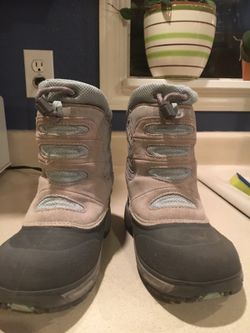 North face size two kids boots