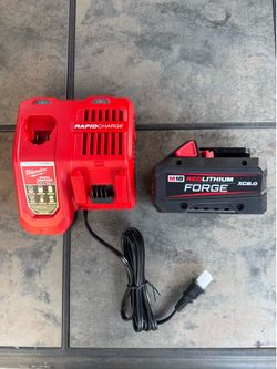 Rapid Charger and XC8.0 Battery Milwaukee M18