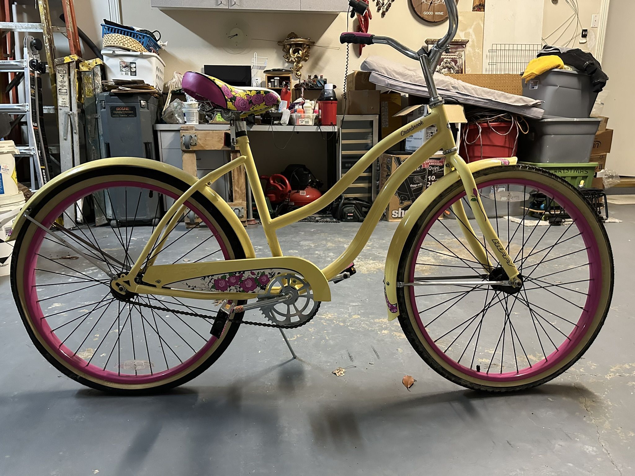 Girls/Teens Bicycle BRAND NEW