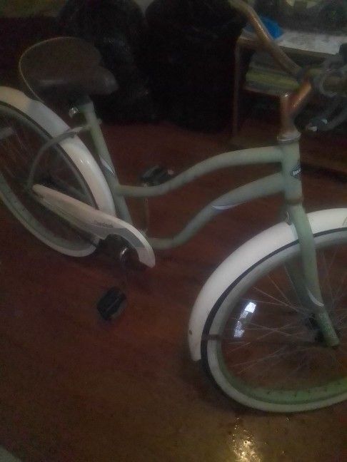 Huffy Cranbrook Cruiser