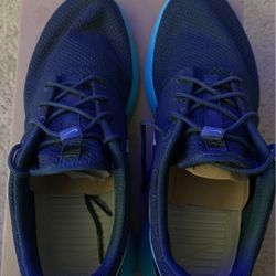 Nike Rosherun size 9.5