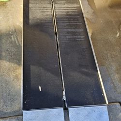 5 Ft. Aluminum Folding Wheelchair Ramp.