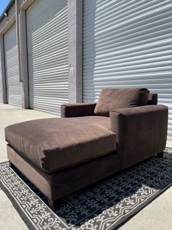 Living Spaces Oversized Chaise Lounge - Brown - 🚚 DELIVERY AVAILABLE ✅