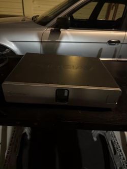 Belkin PureAV PF40 Home Theater Power Conditioner (AP21300-12)
