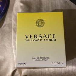 Versace Yellow Dimond Eau De Toilette Natural Spray