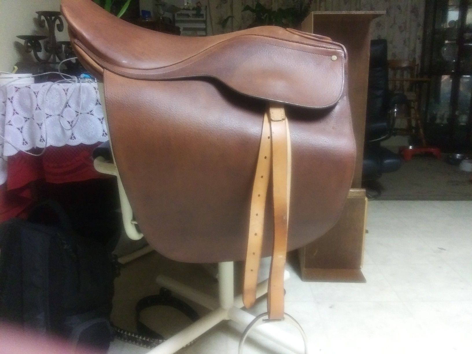 Saddle