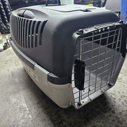 Cat/ Dog Crate 