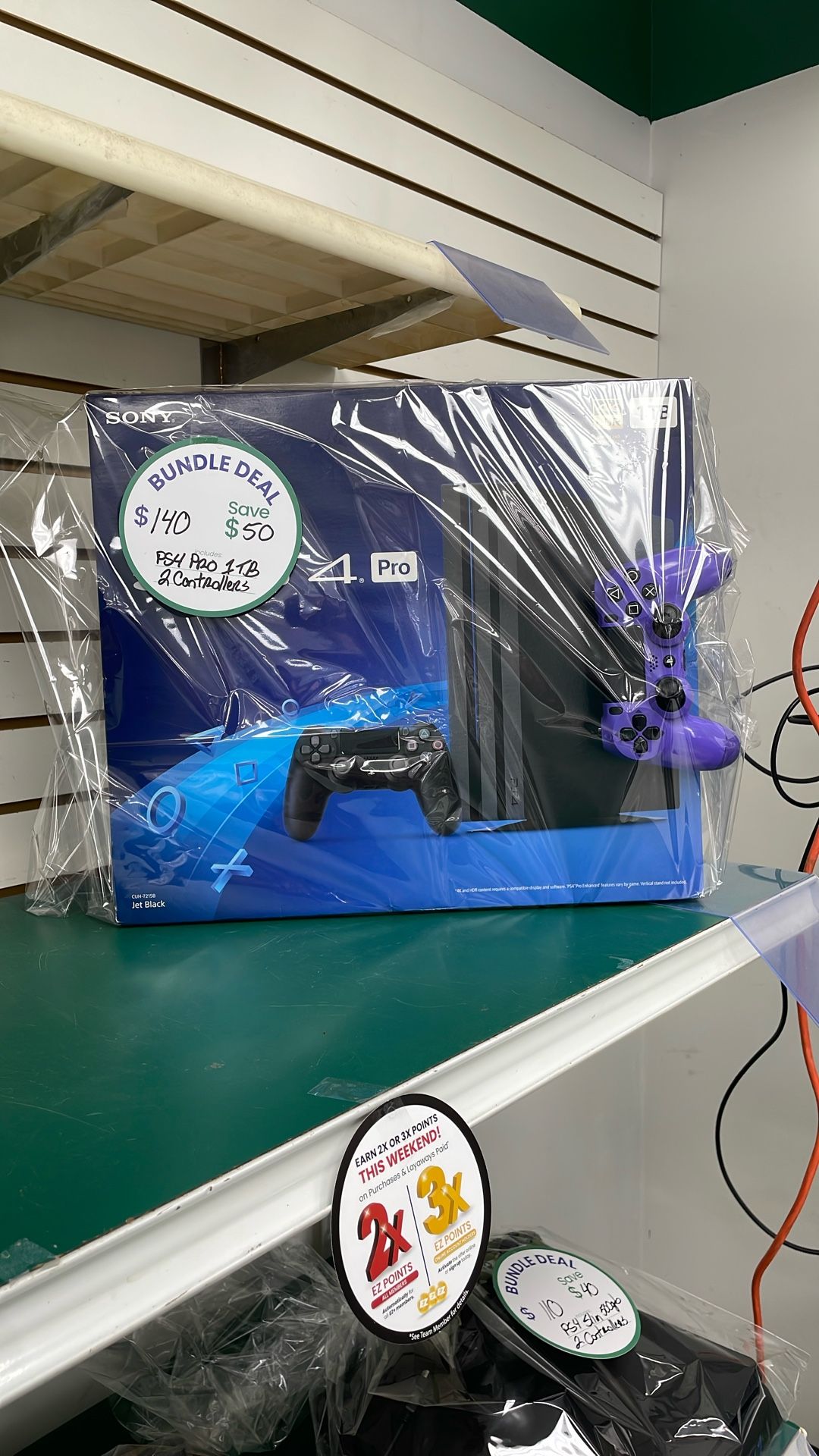 PS4 Pro, 2 Controller Bundle Deal