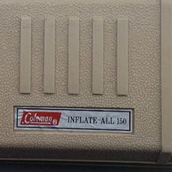 COLEMAN VINTAGE 12 VOLT COMPRESSOR  WORKS 