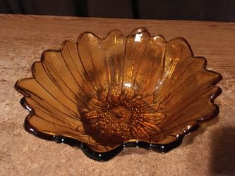 Vintage Indiana iridescent carnival glass sunflower
