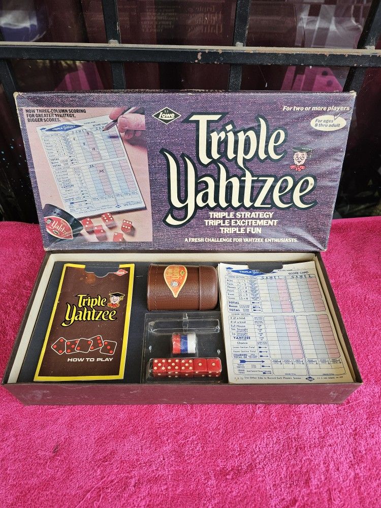 E.S. Lowe Triple Yahtzee Strategy Family Board Game Vintage 1972