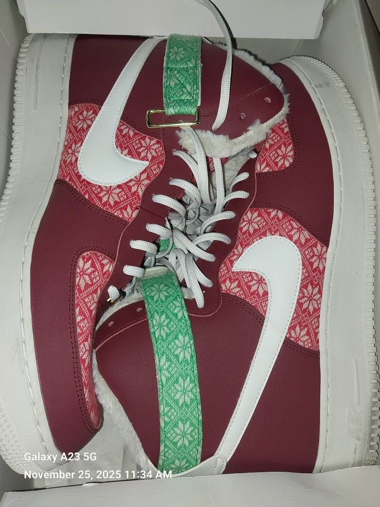 Two Pair Of π₯π₯π₯ Nike Shoes Size 15