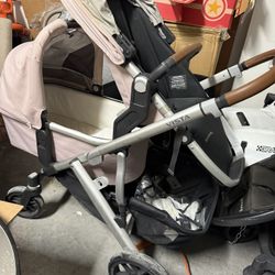 UPPAbaby Vista V2 Single-to-double With bassinet stroller System