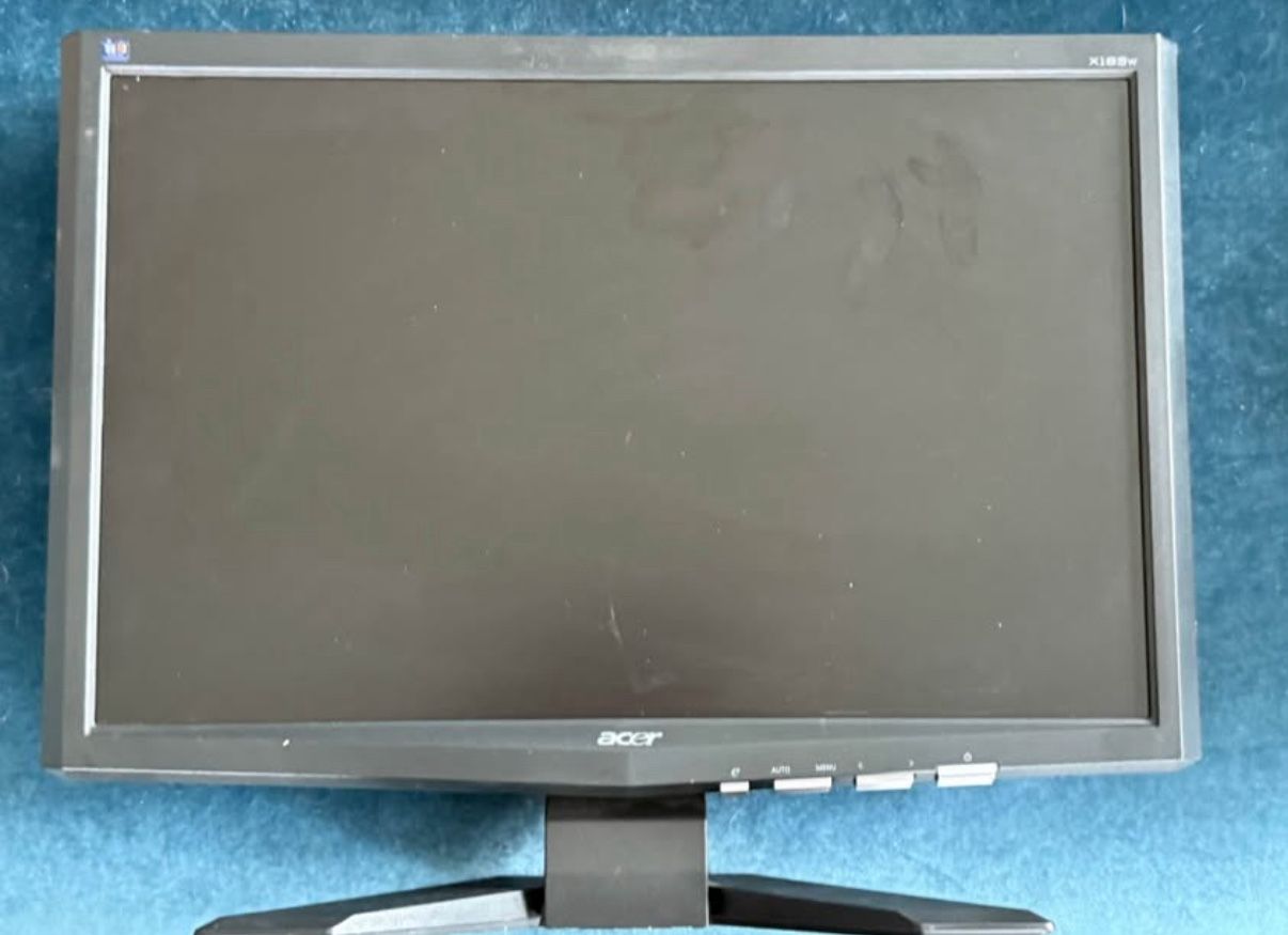 🖥️ Acer X193W 19” LCD Monitor (Westfield, NJ)