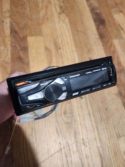 Dual stereo Bluetooth CD head unit Toyota