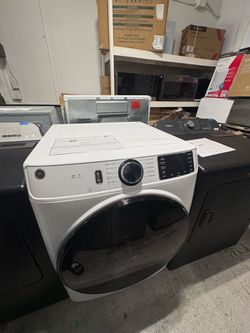 GE Front Load  electric Dryer White