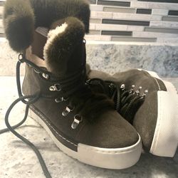 New! Woman’s Winter Faux Fur Boots! Cecelia New York! Olive Suede! Size 9