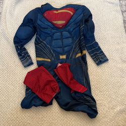 Costume