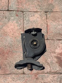 Spare wheel hoist 2001 Chevy Silverado
