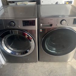 New LG Washer & dryer Set 