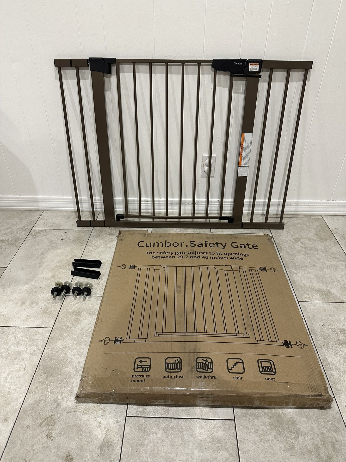 Extra Wide Pet Gate / Baby Gate - Fits Openings 29.7” - 46”