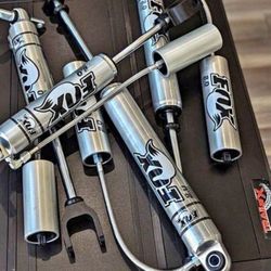 Good Selection, Fox 2.0 W/ Resi Shocks In Stock‼️‼️
