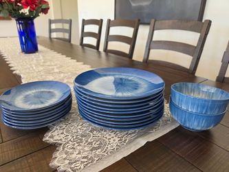 Blue and white Dinnerware Set – Plates and Bowls 19 pcs