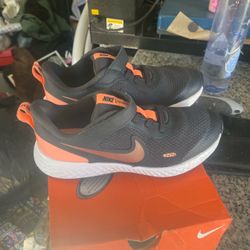 Nike Revolution Kids Sneakers 3y